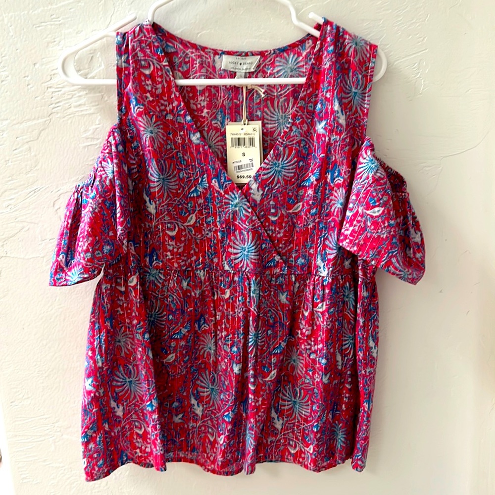 Lucky brand size S, cold shoulder, babydoll style top.